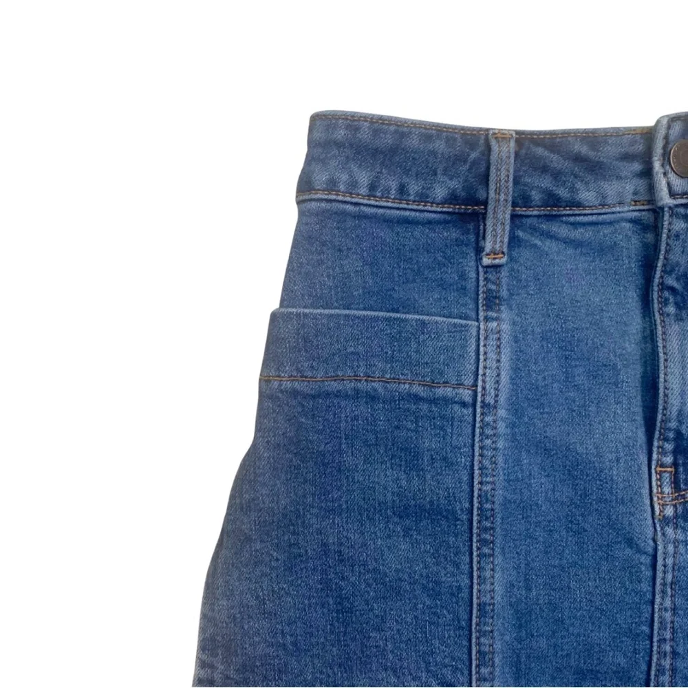 2/$30 Old Navy Blue Denim Short Skirt 2 Small Utility Cargo Pockets Jean 90s Y2K